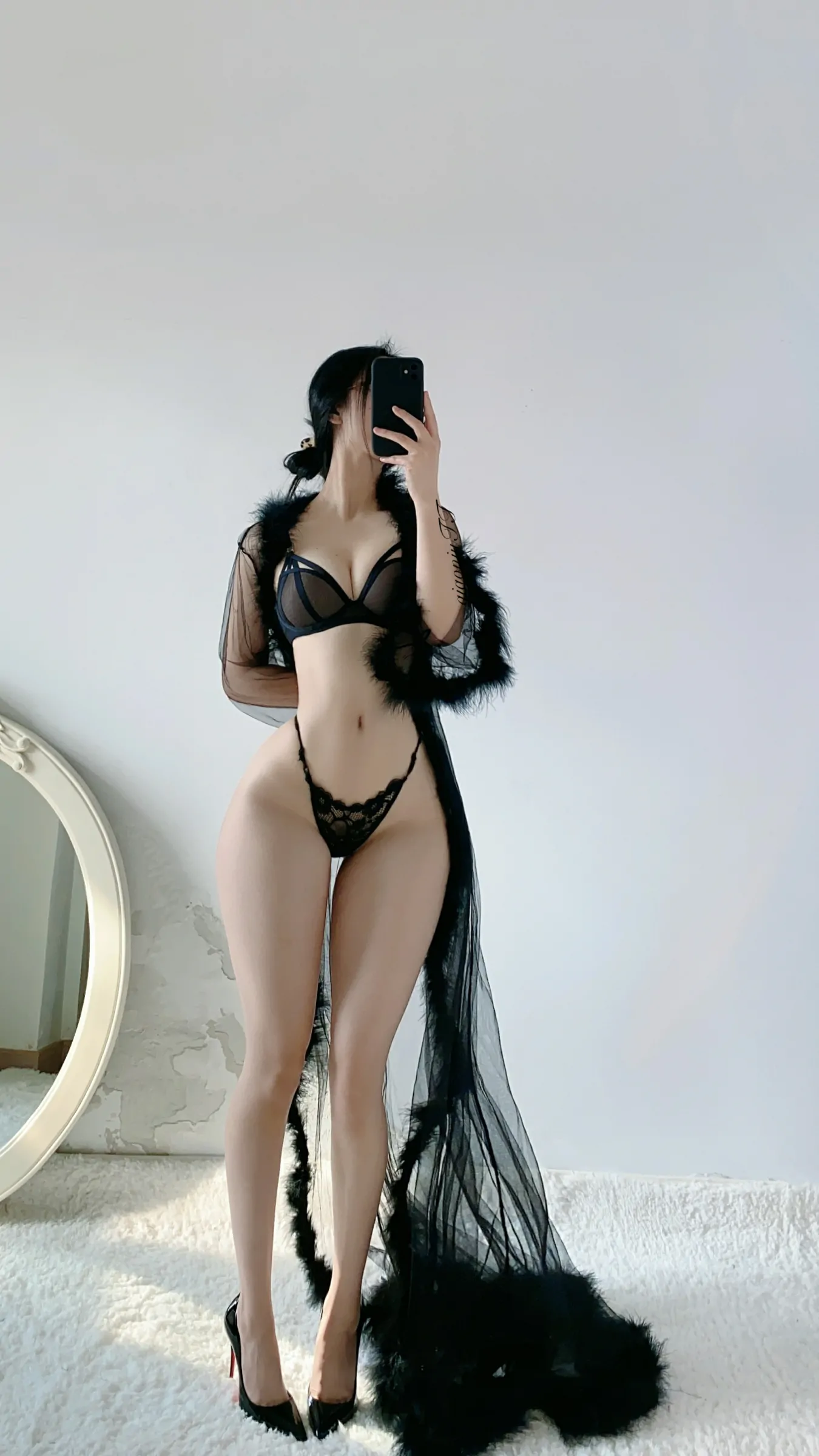 俏妞qiaoniuTT-01.03 [21P]-蜜私库