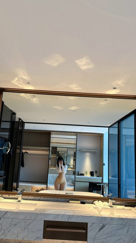 俏妞qiaoniuTT – 男友衬衫 [23P]-蜜私库