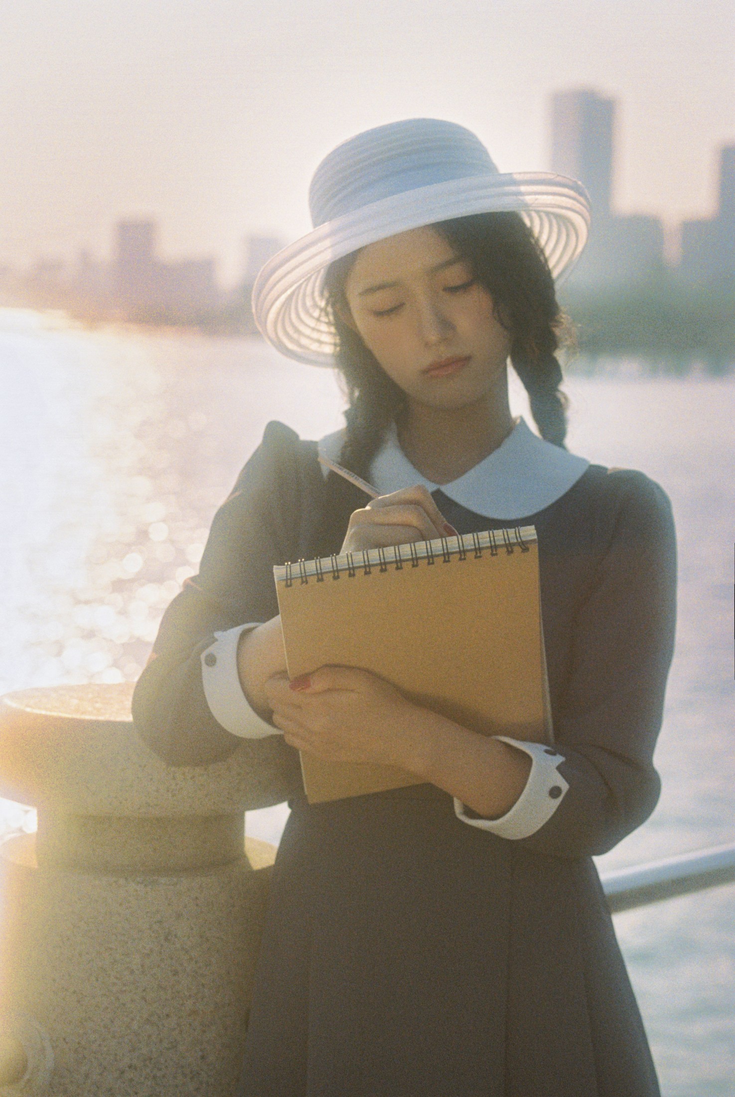 图片[2]-Luver潇潇 – 《你在我的记忆里》[10P]-蜜私库