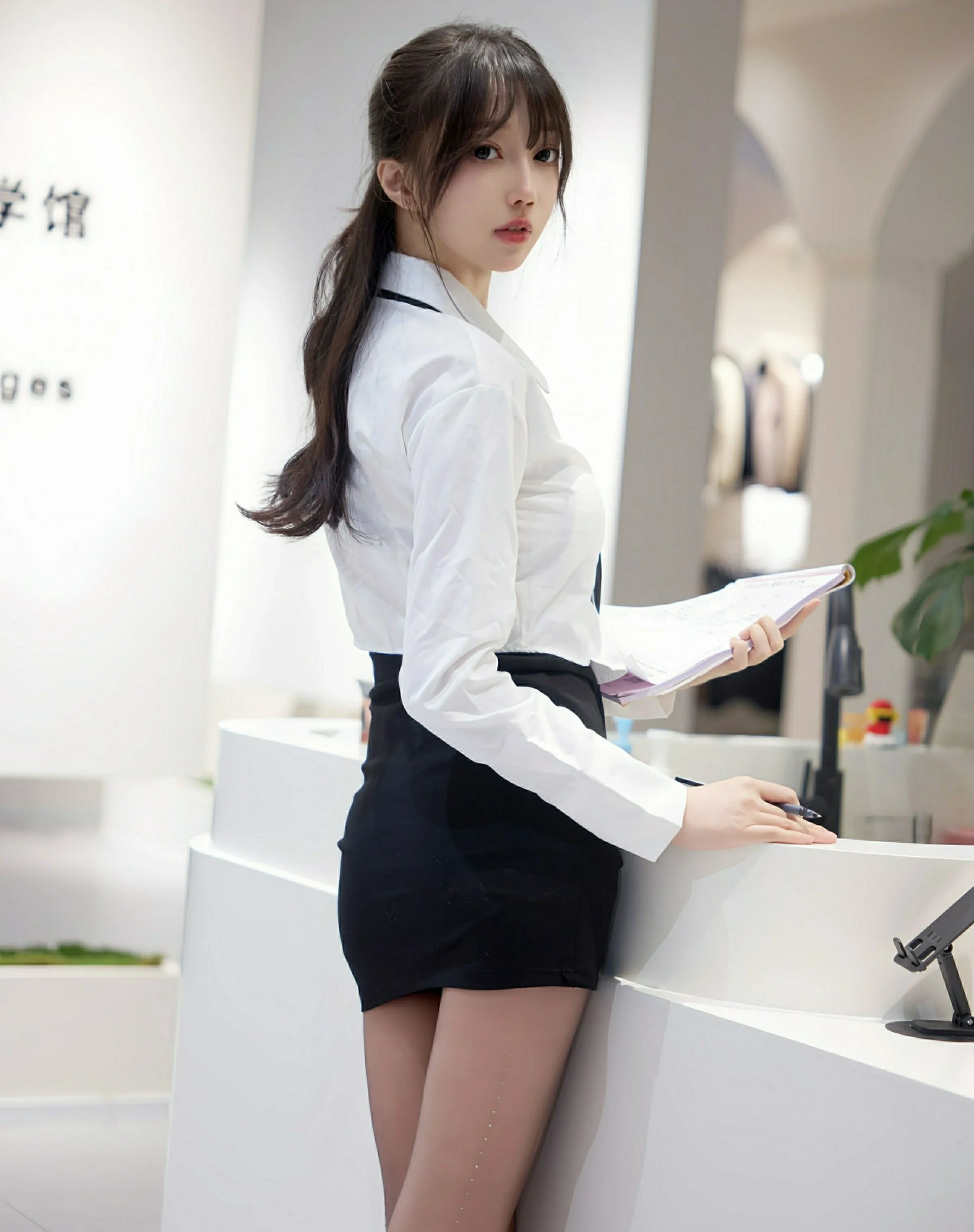 秀人网 No.10636 玥儿玥er [58P]-蜜私库