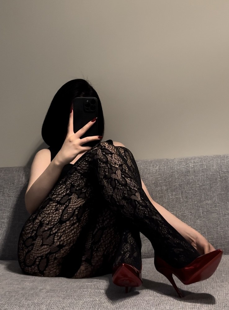 保守的二舅妈 – 欲望蕾丝 [19P]-蜜私库