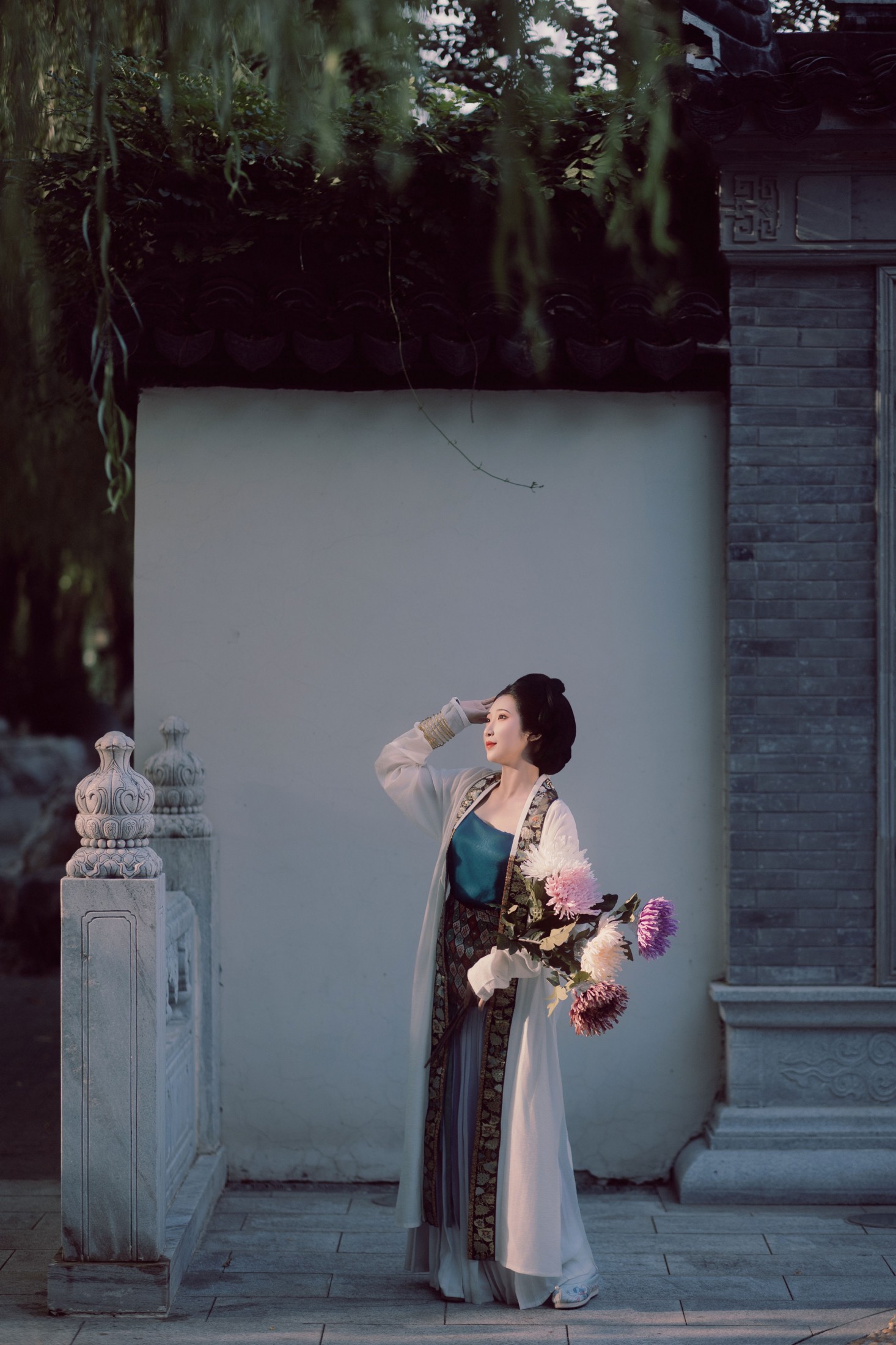 饮川 – 《仿刘继卣簪花图》[15P]-蜜私库