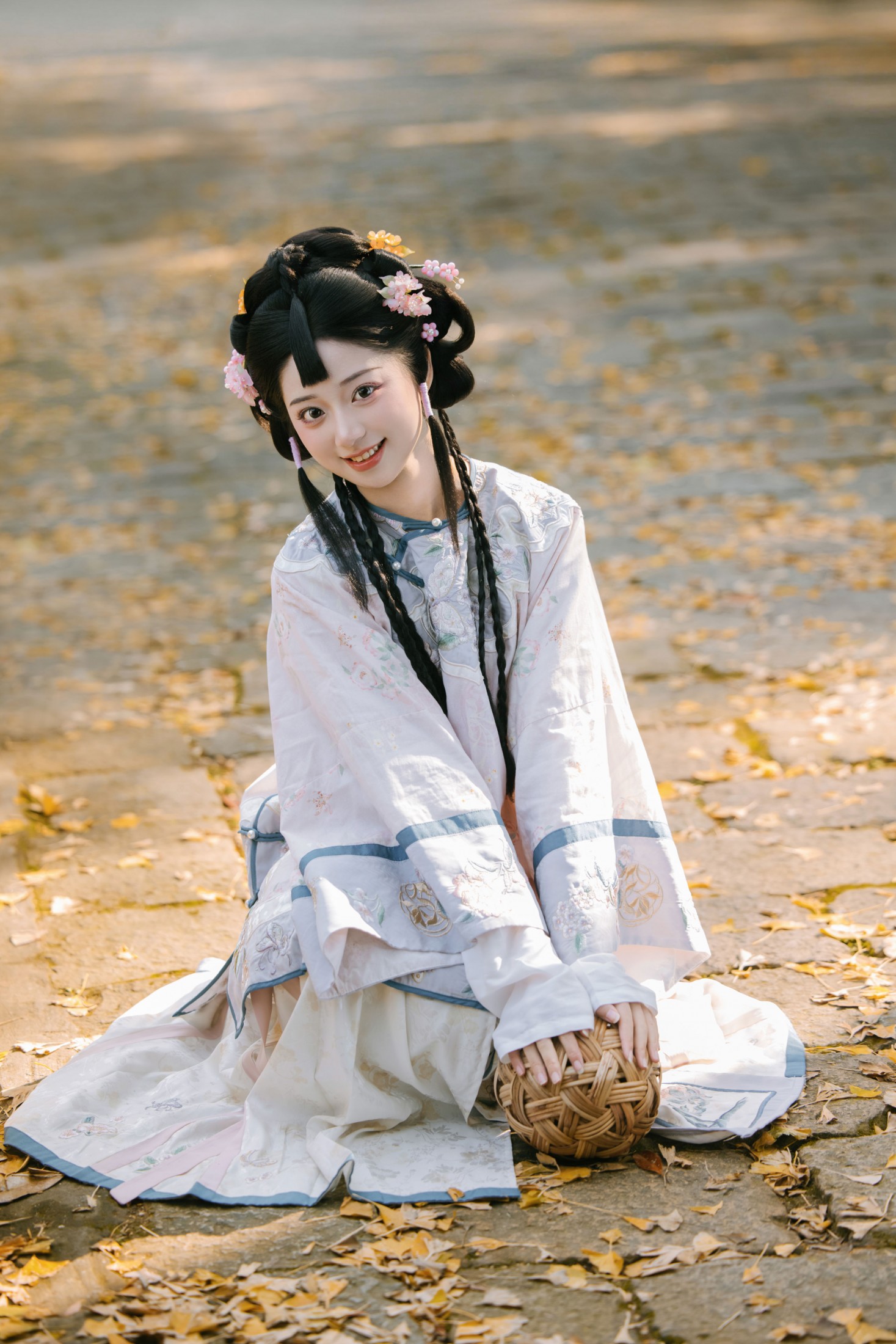 图片[3]-Yimi – 《在这个叶子如雪落的季节》[27P]-蜜私库